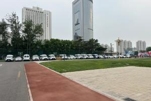 必赢体育-防止闹事媒体人晒图：大量警车停在北京主场停车场