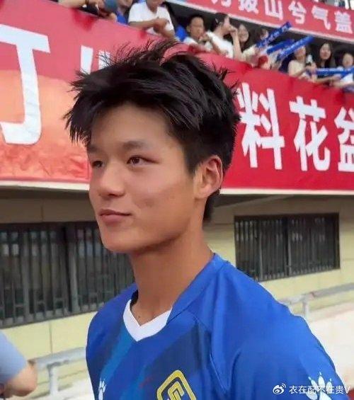 必赢网站-苏超18岁高中生球员陷争议！疑让25岁女友怀孕，女方表态去父留子