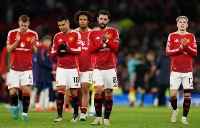 bwin必赢-英记者：曼联球员水平不行 这是阿莫林面临的难题