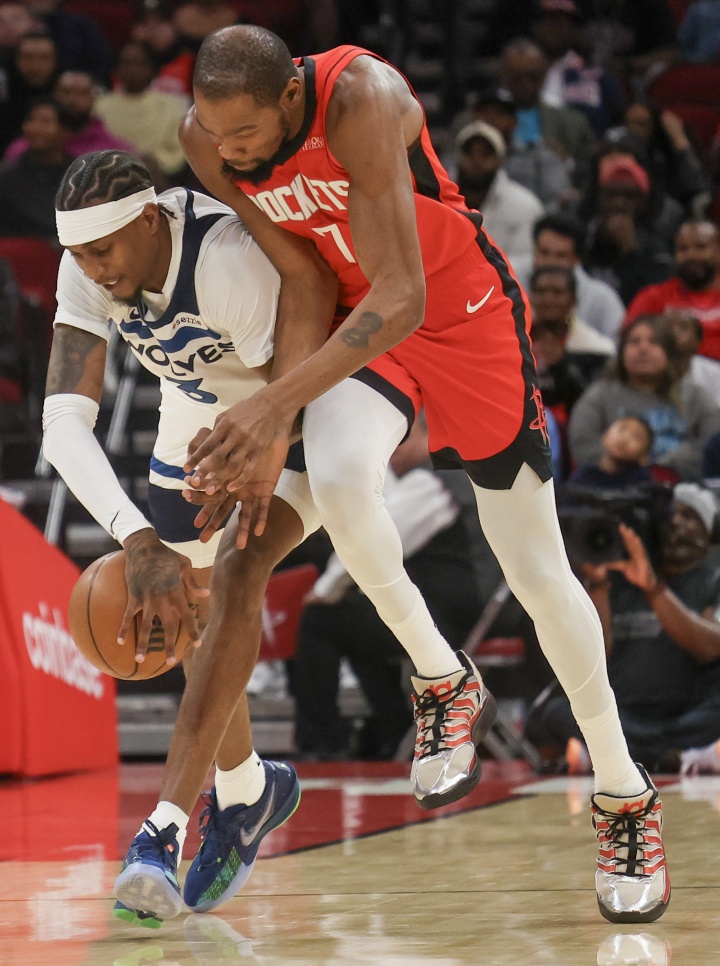 bwin必赢-火媒：KD39分带队赢球 拿下了一场急需的胜利 击败强劲的森林狼